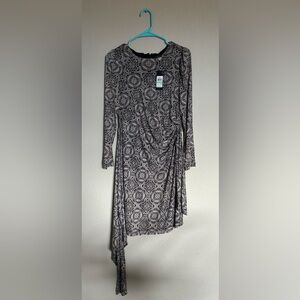 NEW WITH TAGS Tommy Hilfiger Black and Cream/Tan Patterned Dress Size 8